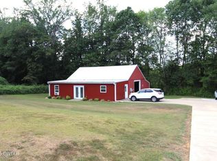 3125 Old Huntingdon Rd, Lexington, TN 38351