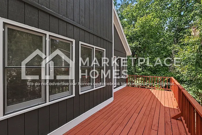 3 bed, 2.0 bath, 1895 sqft, $1,995 — Photo 4