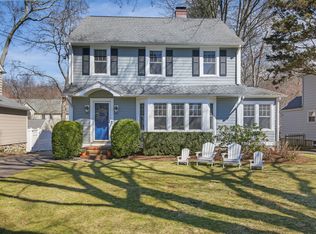 129 Holmes Ave, Darien, CT 06820