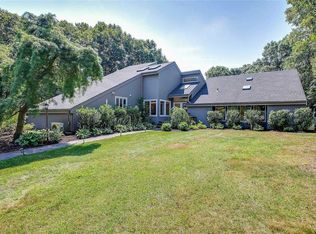 48 Valleywood Rd, Commack, NY 11725