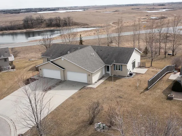 214 Prairie Ct, Fergus Falls, MN 56537
