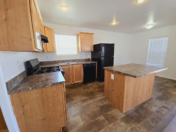 3rd image of 825 N Lamb Blvd Space 281