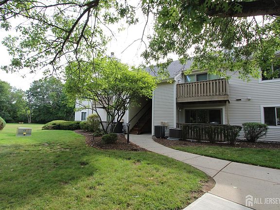 2nd image of 1105 Aspen Dr