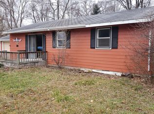 705 Emory St, Howard City, MI