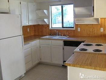3rd image of 8606 E Valleyway Ave