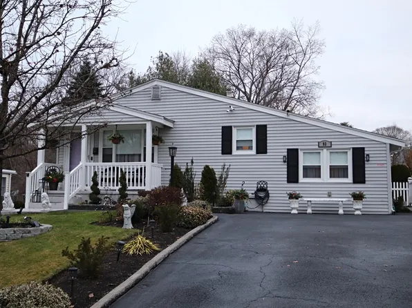93 Holland St, Saugus, MA 01906