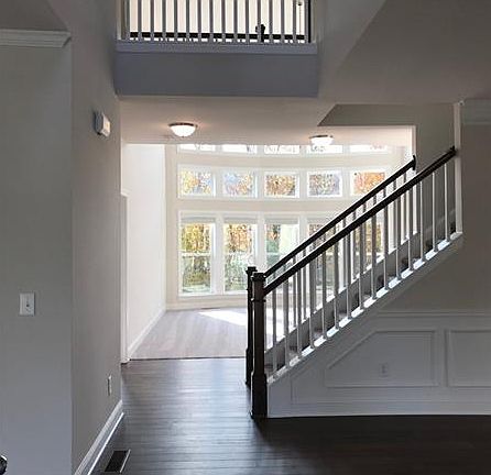 2nd image of 345 Heritage Overlook