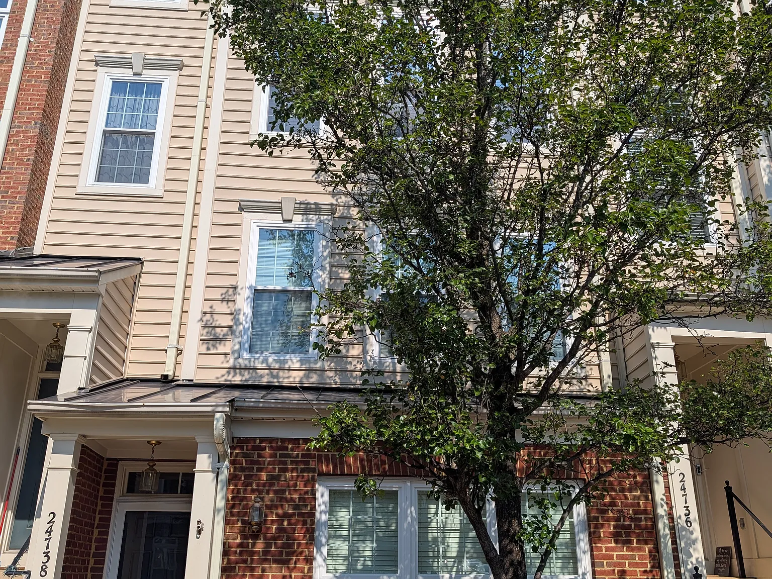 2 bed, 1266 sqft, $2,650 — Photo 4