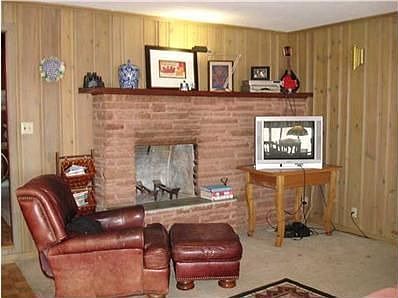 3rd image of 110 Lincoln Dr