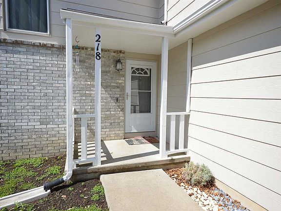 2nd image of 218 Commanche Ct