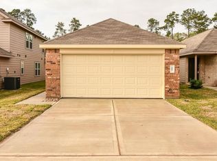 397 N Meadows Dr, Willis, TX 77378