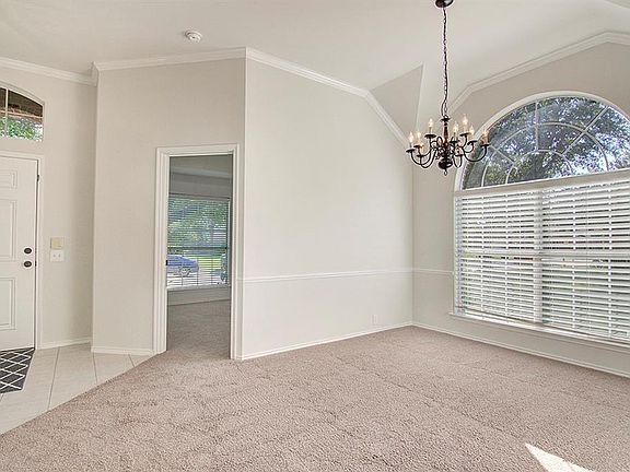 4th image of 2800 Dunbar Dr