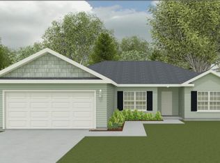 100 Creekside Cir, Ellabell, GA 31308