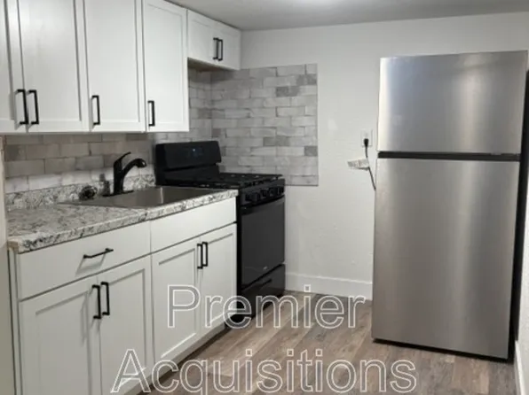 702 Biltmore Blvd, South Roxana, IL