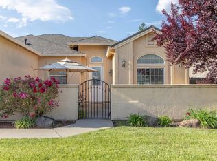 1235 Bonhurst Dr, Redding, CA