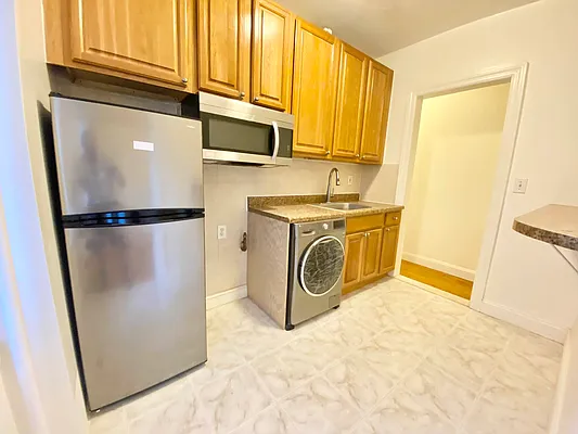 Rented by JM Preston Properties LLC | media 4