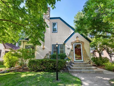 2708 Victory Memorial Dr, Minneapolis, MN, 55412
