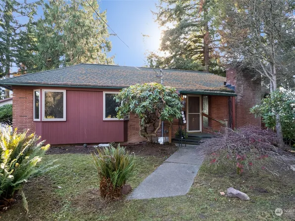 2650 52nd Avenue SW, Seattle, WA 98118