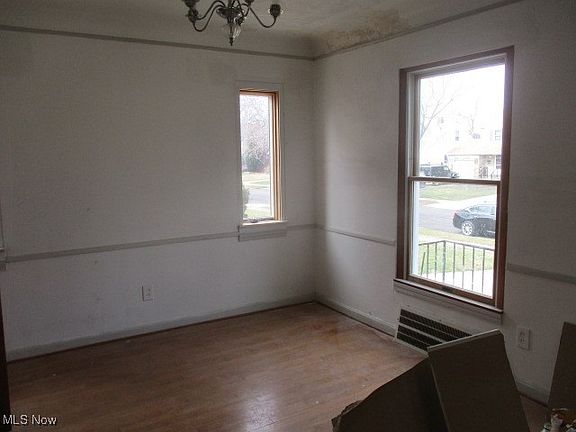 4th image of 17922 E Park Dr