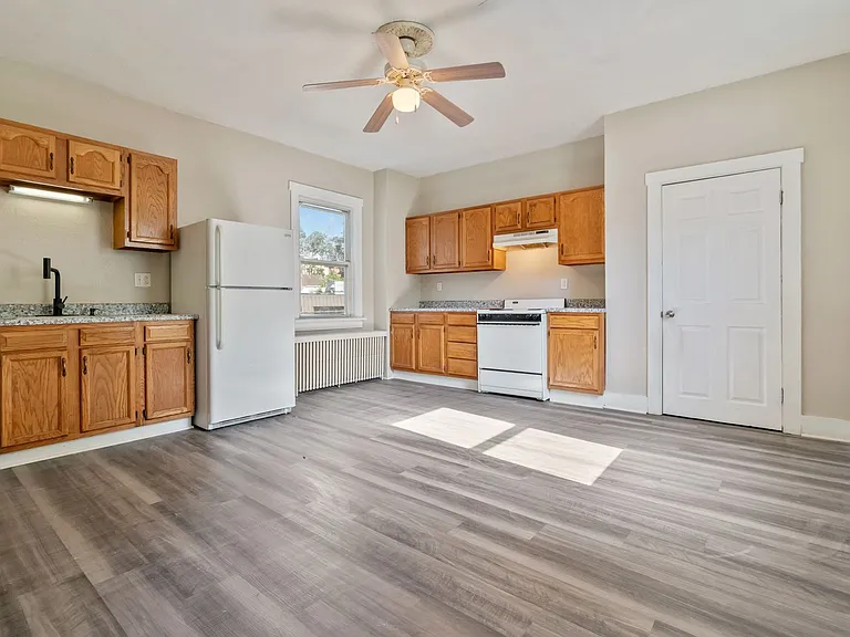 571 Washington Avenue — Photo 1