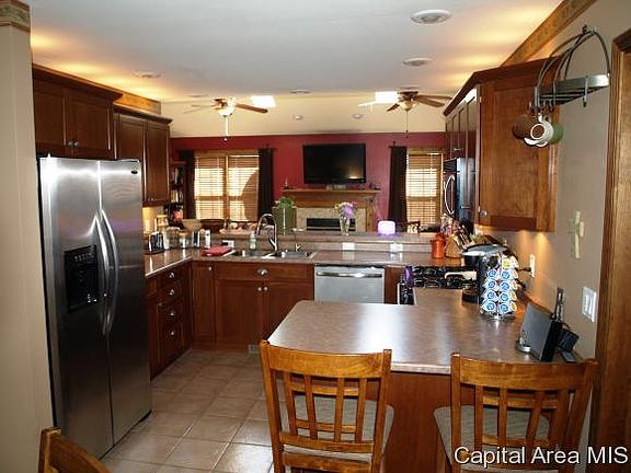 5th image of 180 Briarwood Pl