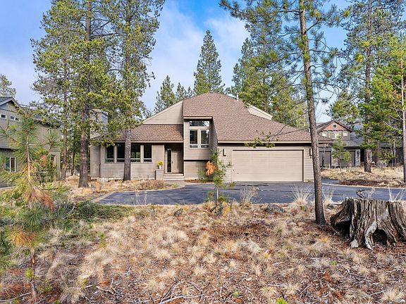 2nd image of 57666 Cottonwood Ln #9