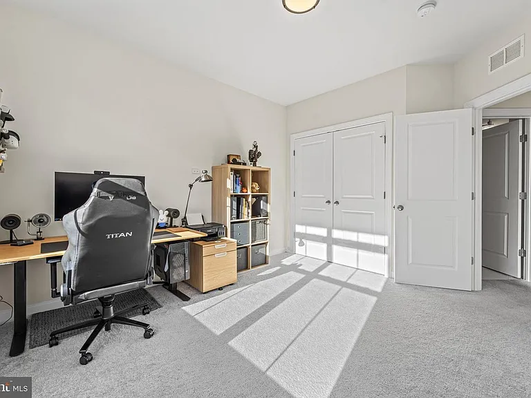12384 Azure Ln — Photo 18