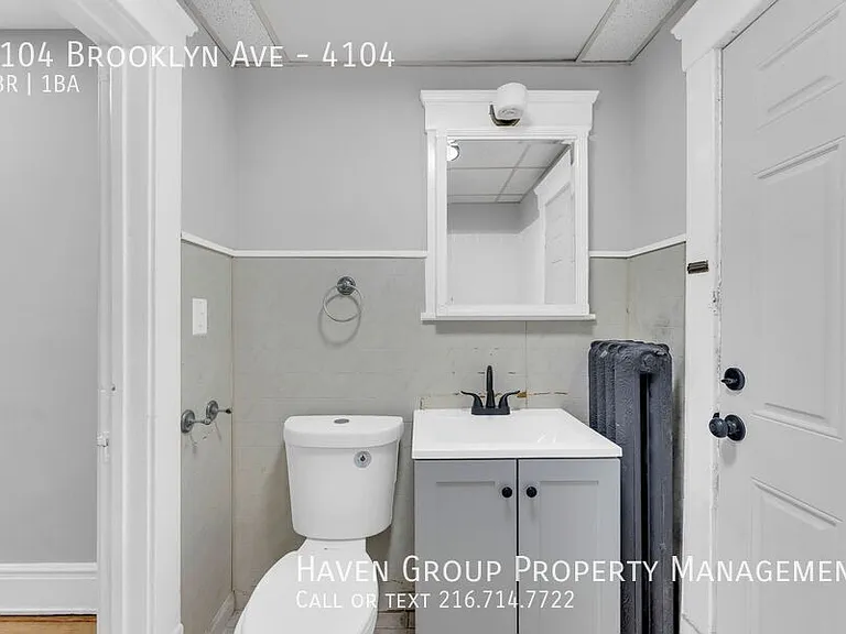 4104 Brooklyn Ave #4104 — Photo 19