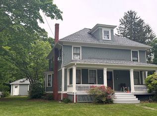 47 Walnut Rd, Barrington, RI 02806