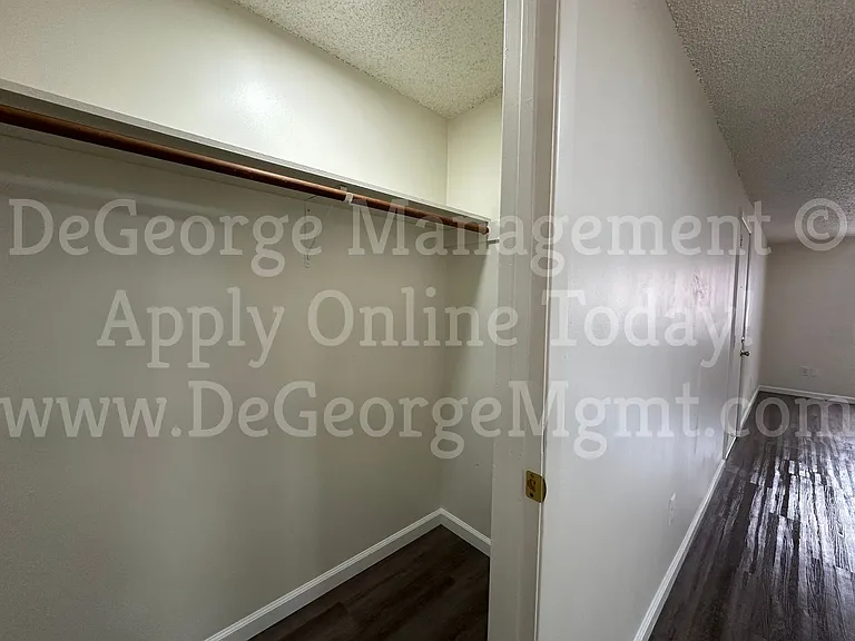 William's Tribute Apartments — Photo 60