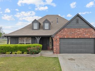 5923 E 136th Pl N, Collinsville, OK 74021