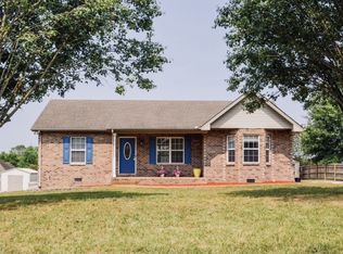 120 Irish Oaks Dr, Portland, TN