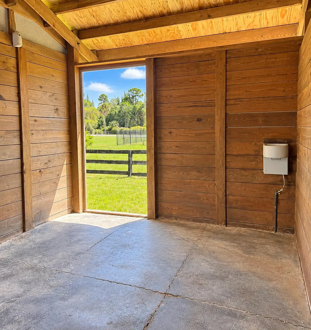 Studio, $850 — Photo 4