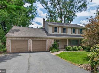 1420 Wynnewood Dr, Lancaster, PA 17601