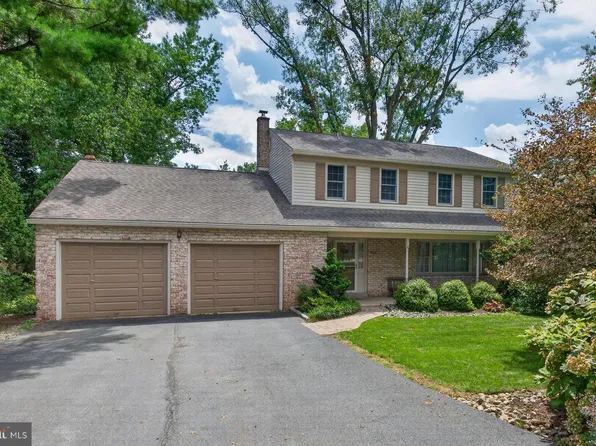 1420 Wynnewood Dr, Lancaster, PA 17601