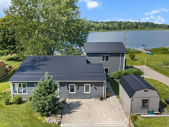 2nd image of 2681 Lower Lake Rd