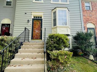 10114 Chestnut Wood Ln, Burke, VA 22015