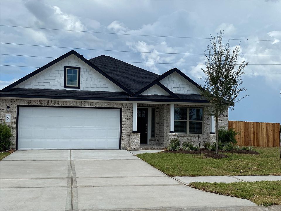 1st image of 9 Alyssa Palms Dr