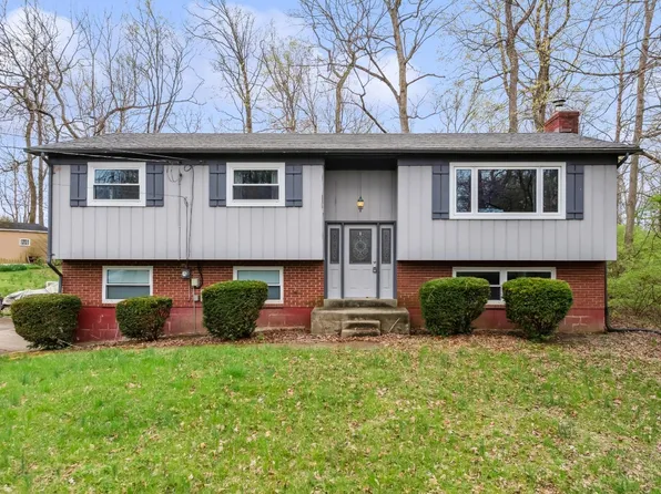 9169 Wintergreen Dr, West Chester, OH 45069