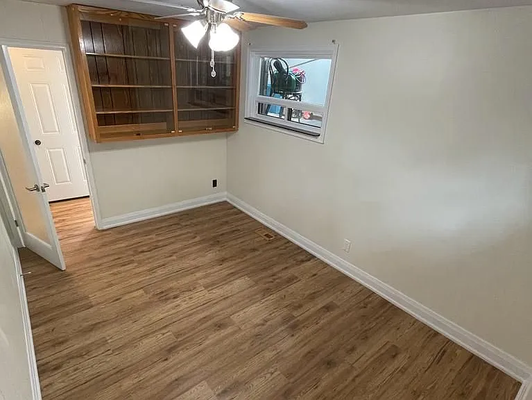 53 Oakridge Dr #BASEMENT — Photo 2