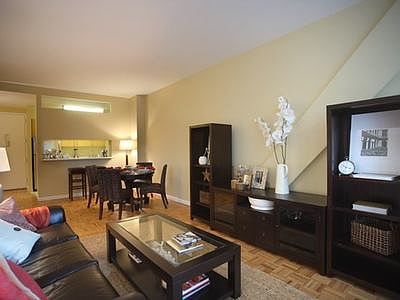3rd image of 200 Water St APT 1018