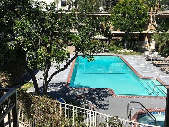 3rd image of 9600 Reseda Blvd #243