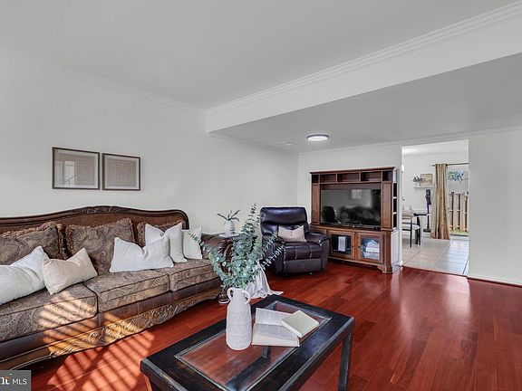 3rd image of 13311 Rowles Pl