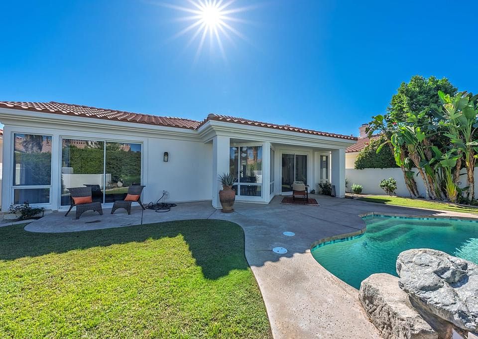 1st image of 78770 Castle Pines Dr