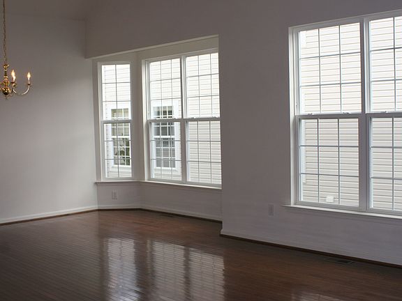 305 Summer Squall Court