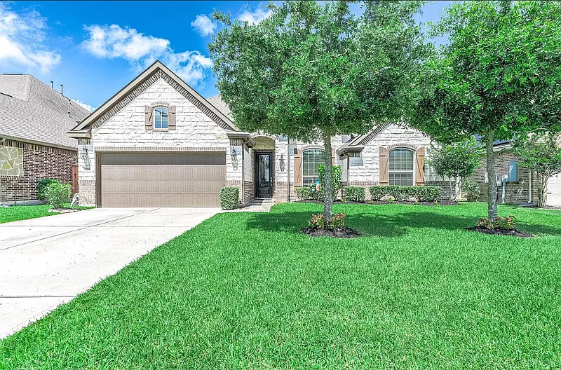 2316 Sterling Hollow Ln