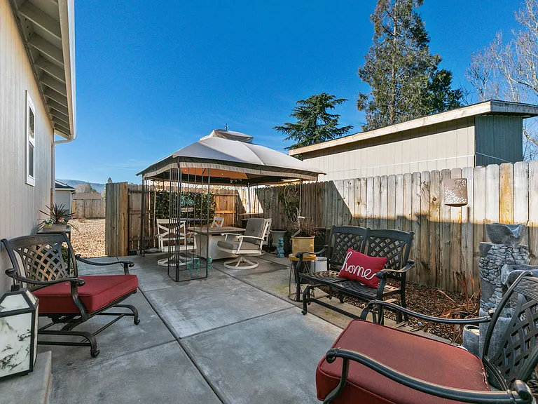 187 Mellecker Way — Photo 23