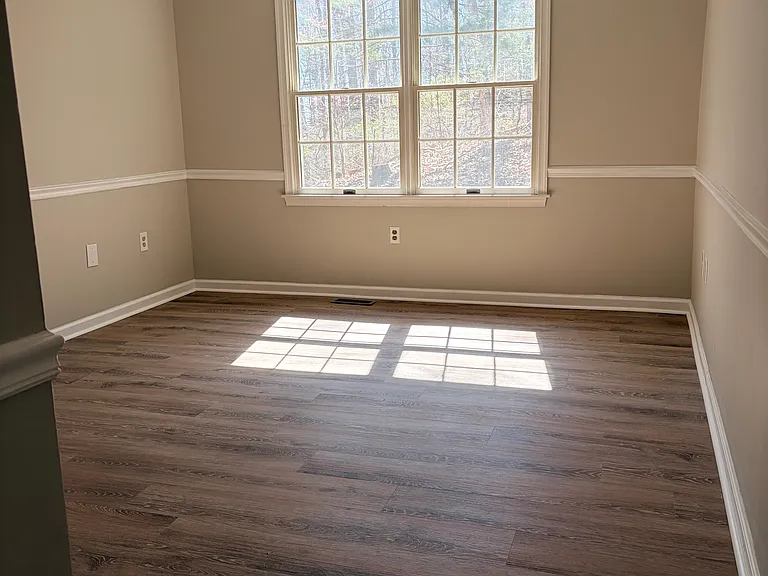 423 Flower Dr — Photo 12