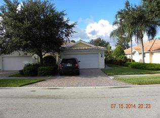 5460 Guadeloupe Way, Naples, FL 34119