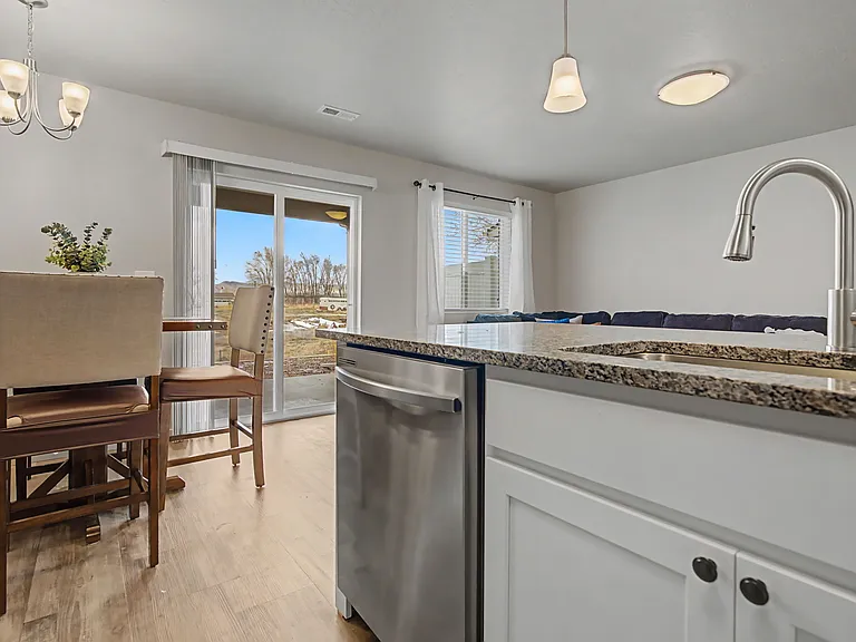 2350 Glen Canyon Ave #B — Photo 10